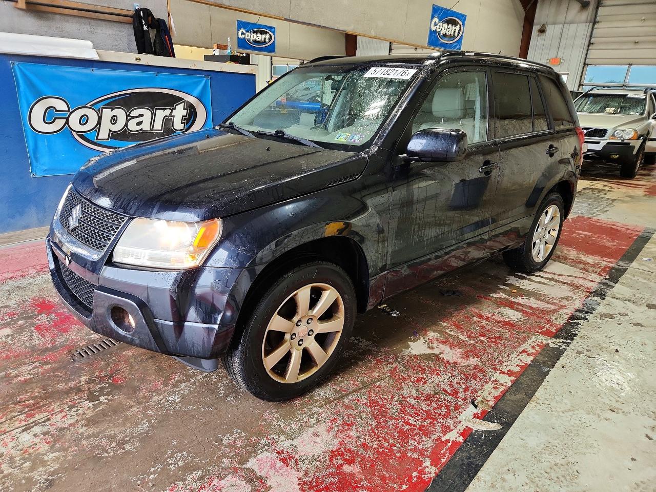 2012 Suzuki Grand Vitara Limited, VIN JS3TD0D72C4101435 — Minor dents and scratches