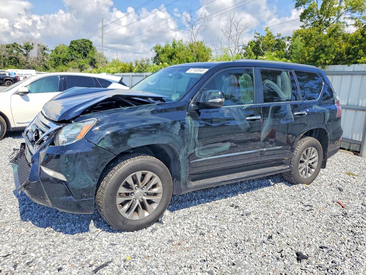 2018 Lexus GX 460 Luxury, VIN JTJJM7FXXJ5199517 — Front end