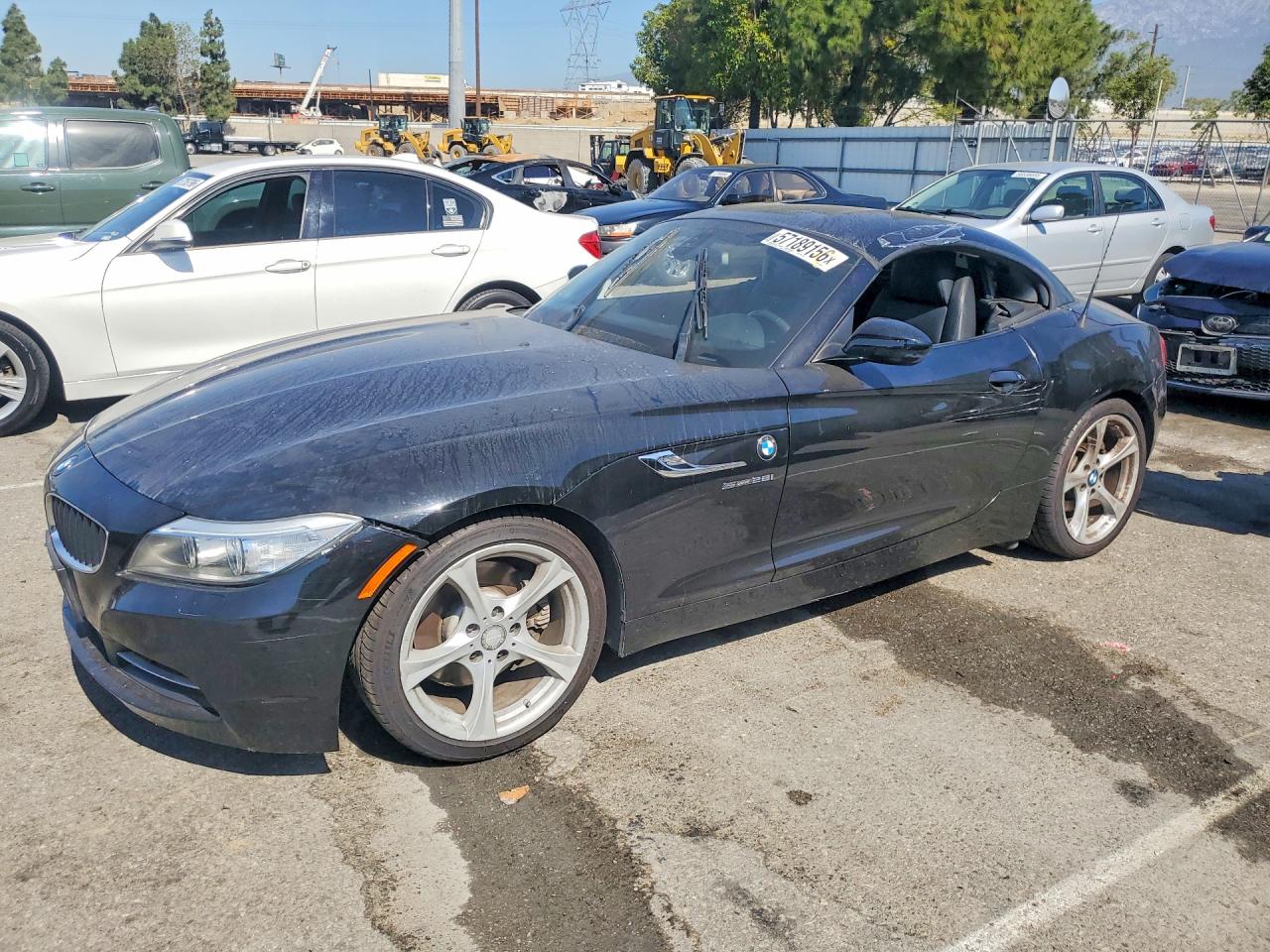 2016 BMW Z4 sDrive28i, VIN WBALL5C51G5A20151 — Зад