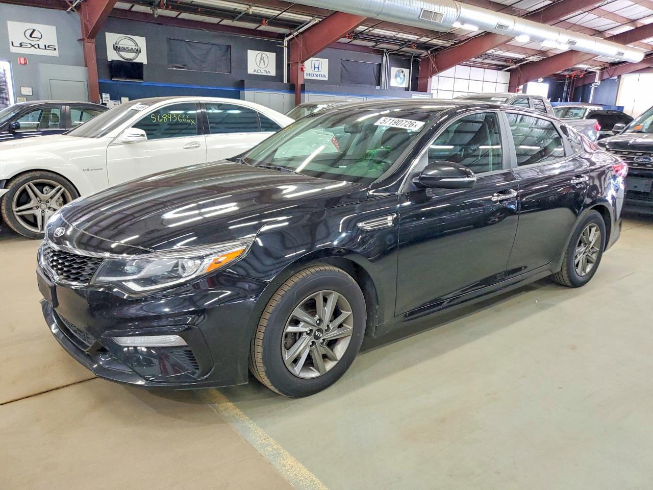 2019 Kia Optima LX, VIN 5XXGT4L32KG351156 — Minor dents and scratches