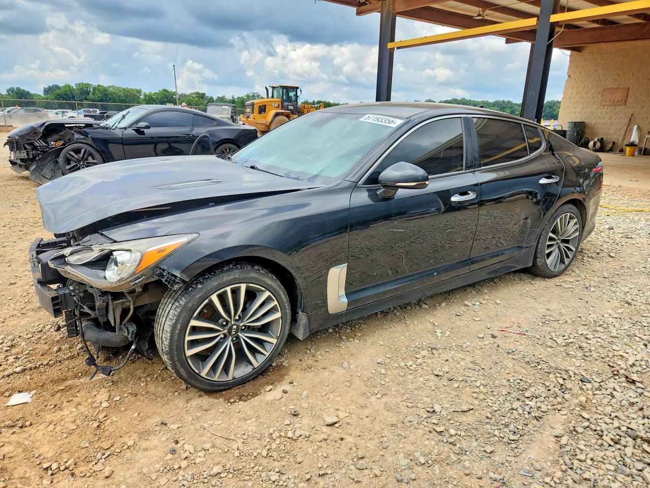 2019 Kia Stinger, VIN KNAE15LA1K6053159 — Перед