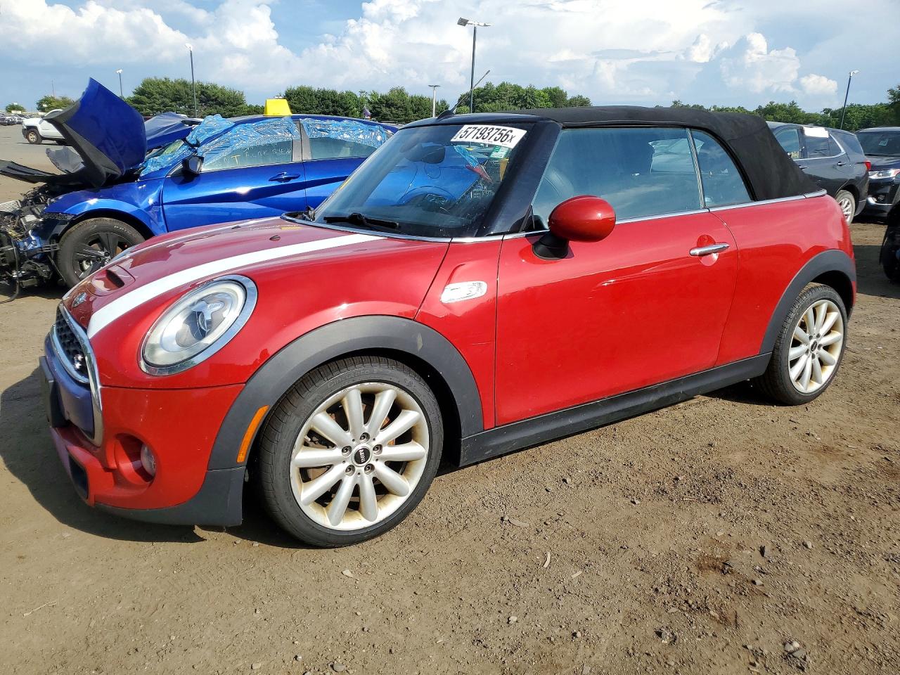2017 MINI Convertible Cooper S, VIN WMWWG9C38H3D22492 — Front end