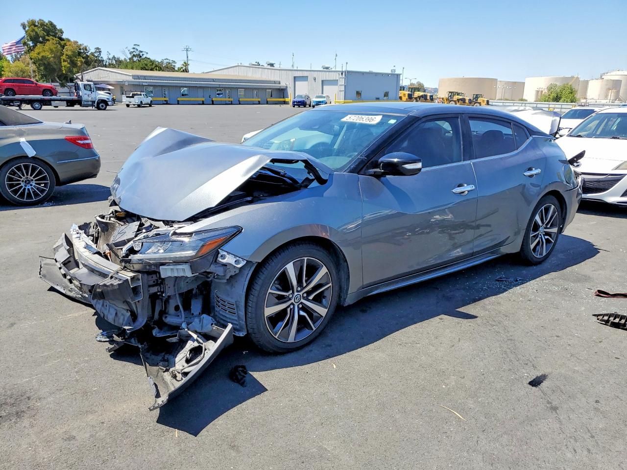 2020 Nissan Maxima SL, VIN 1N4AA6DV8LC362614 — Front end
