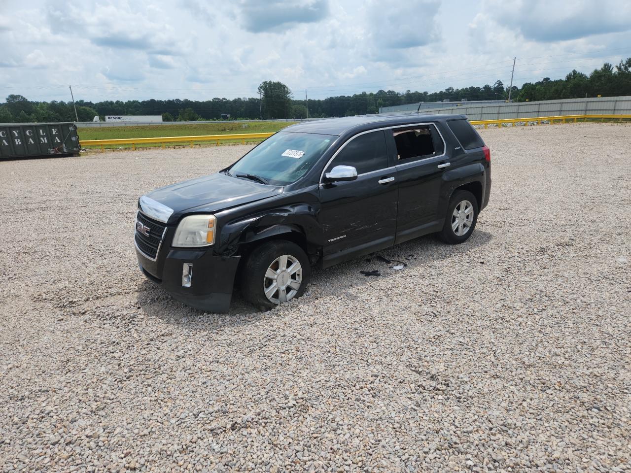 2011 GMC Terrain SLE-1, VIN 2CTALMEC9B6239406 — Side