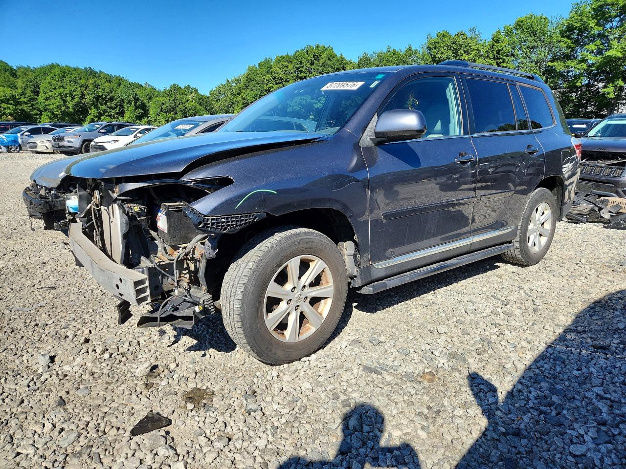 2013 Toyota Highlander SE, VIN 5TDBK3EH8DS197361 — Front end