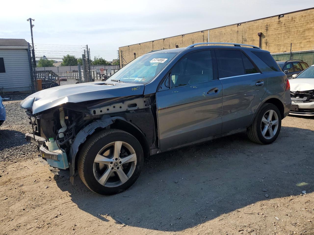2018 Mercedes-Benz GLE 350, VIN 4JGDA5HBXJB007430 — Front end