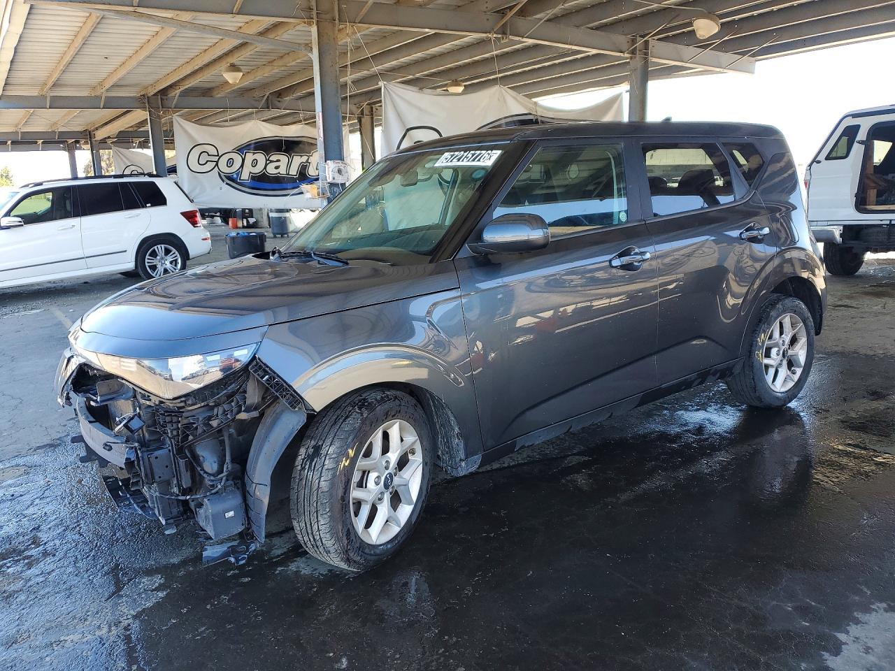 2024 Kia Soul LX, VIN KNDJ23AU2R7908083 — Front end