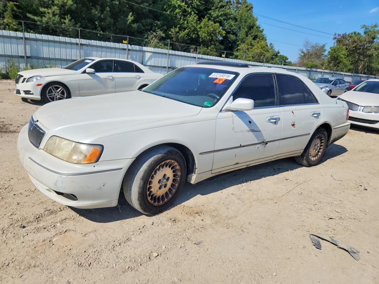 1999 Infiniti Q45, VIN JNKBY31A3XM600281 — Front end