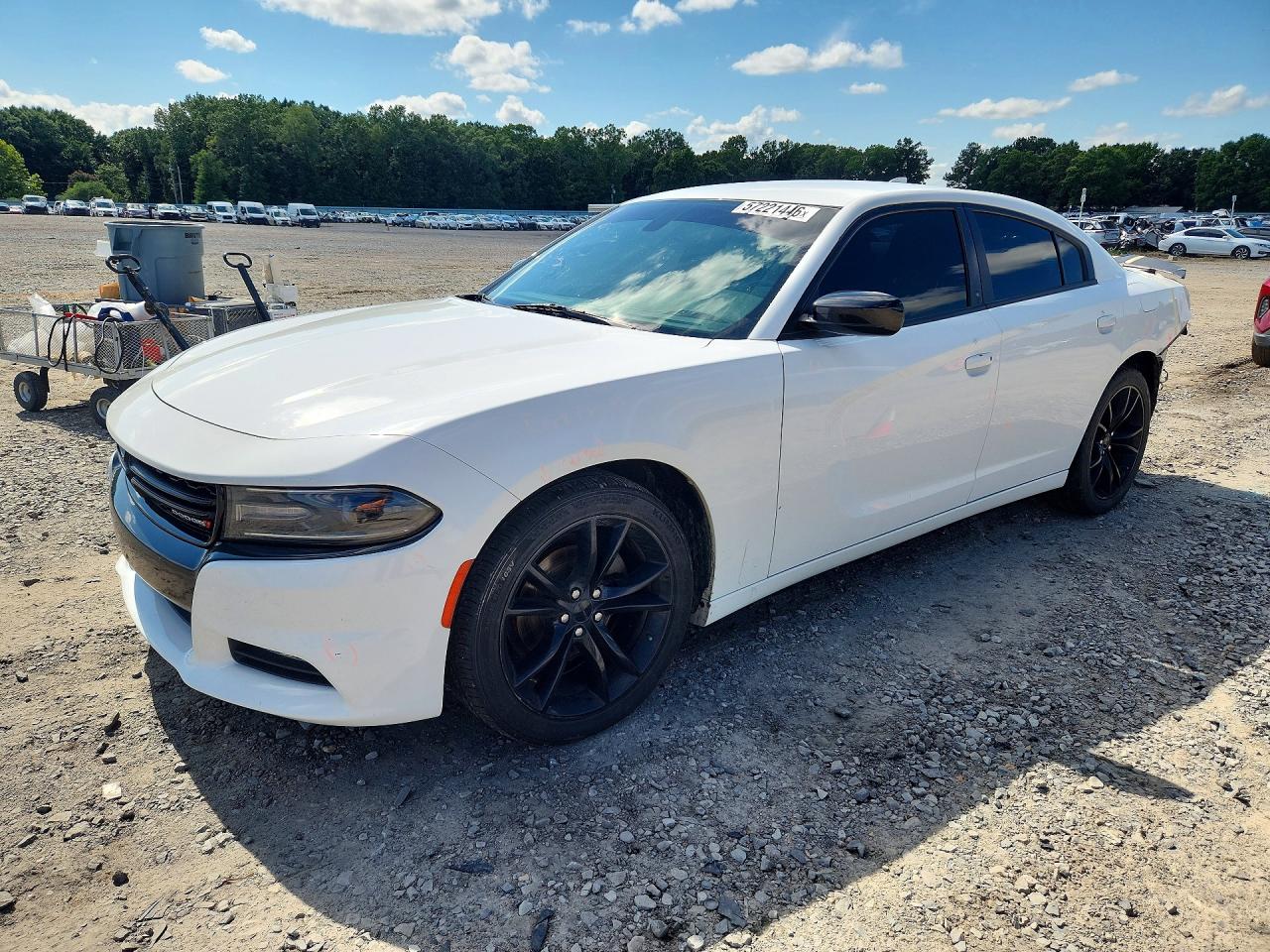 2016 Dodge Charger SXT, VIN 2C3CDXHGXGH318522 — Зад