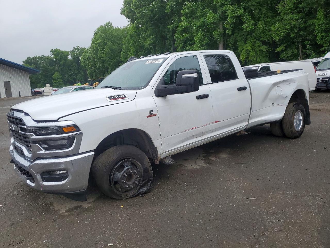 2026 Ram 3500 Tradesman, VIN 3C63RRGL3TG184171 — Side