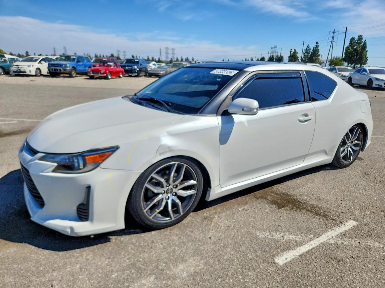2015 Scion tC, VIN JTKJF5C72FJ011358 — Normal wear