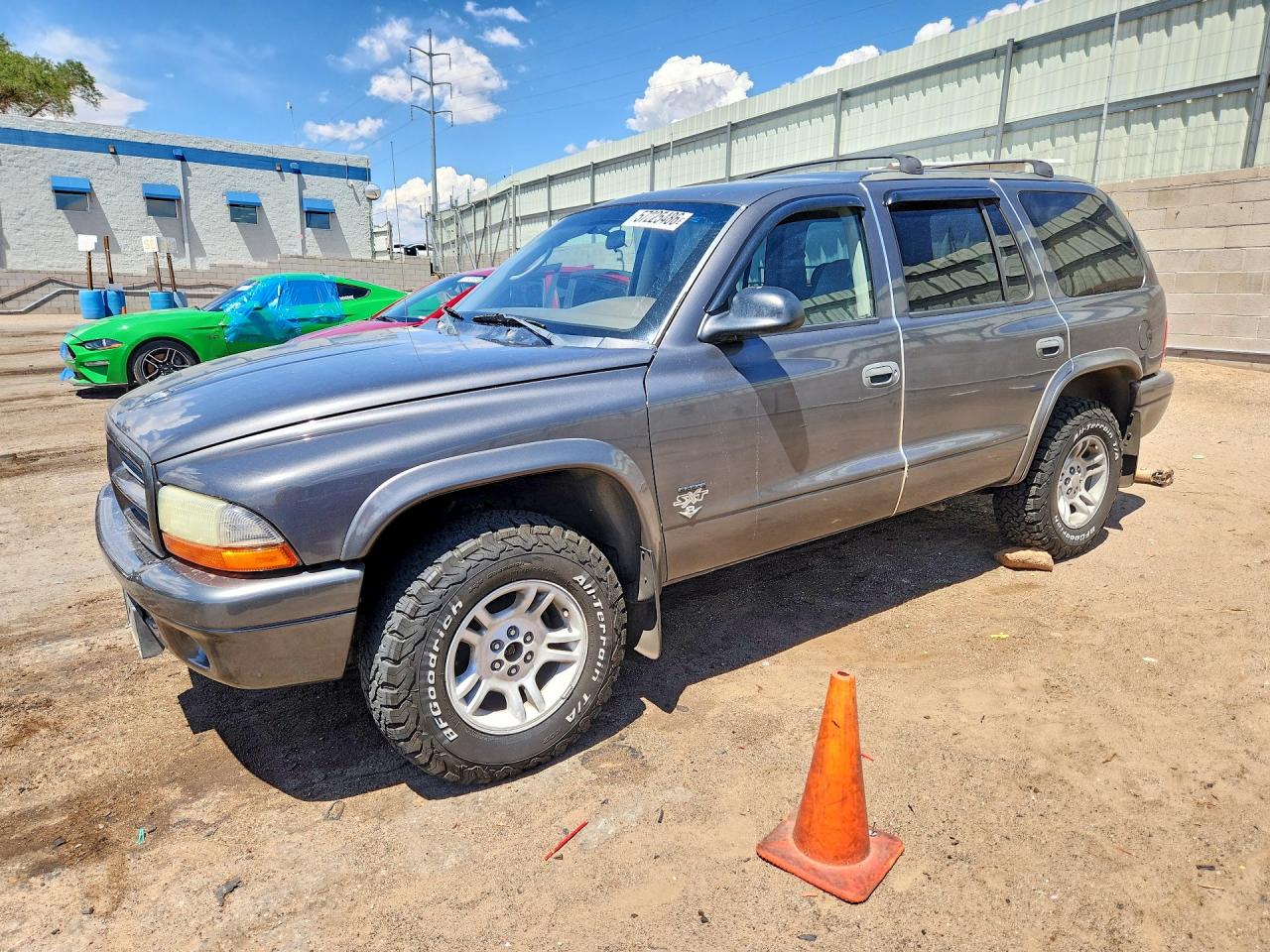 2002 Dodge Durango Sport, VIN 1B4HS38NX2F164996 — Minor dents and scratches