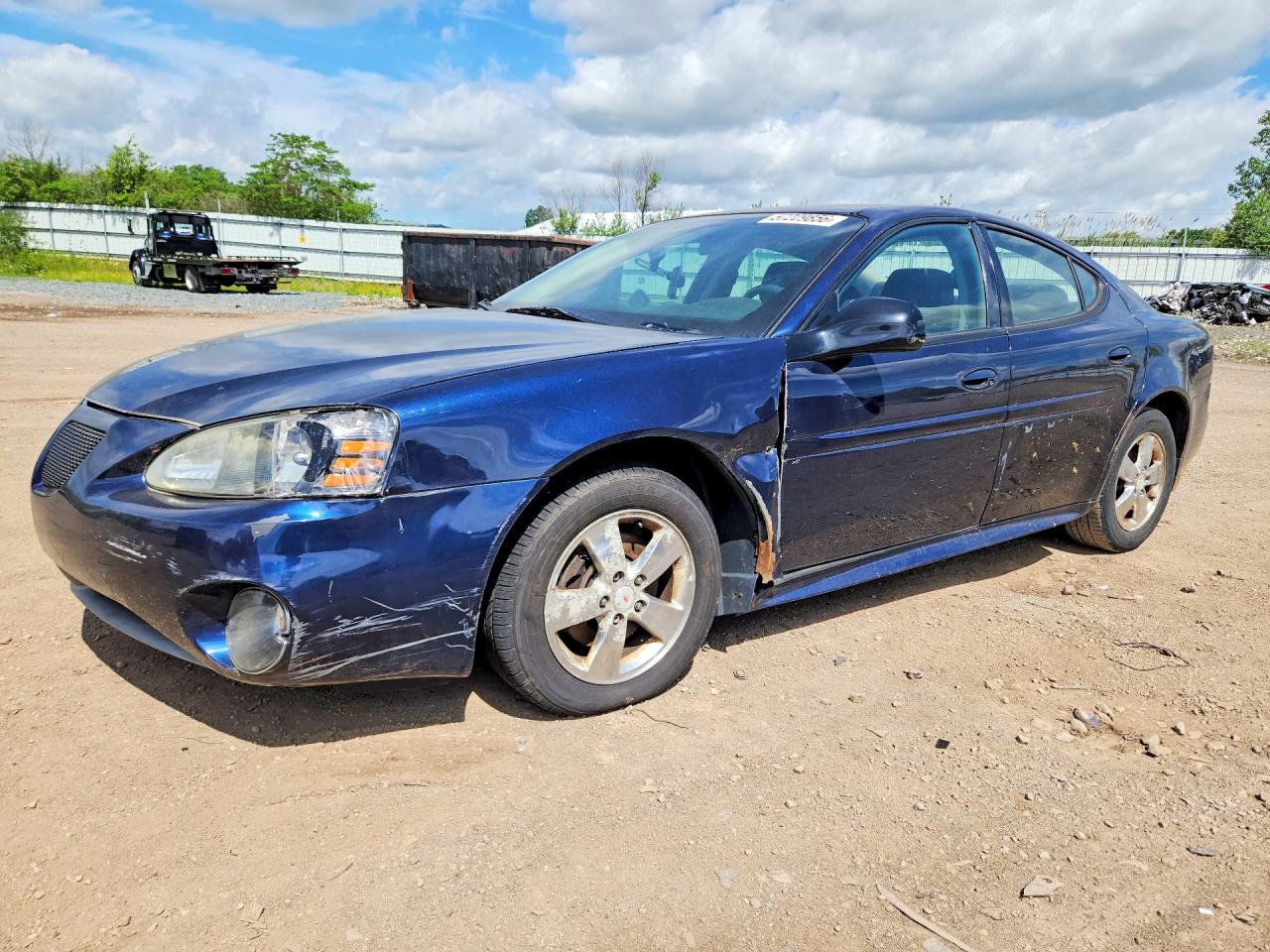2007 Pontiac Grand Prix, VIN 2G2WP552371166576 — Front end