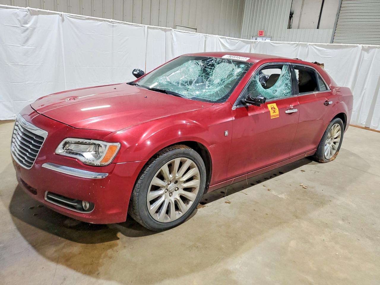 2013 Chrysler 300 Motown, VIN 2C3CCAAGXDH698323 — Vandalism