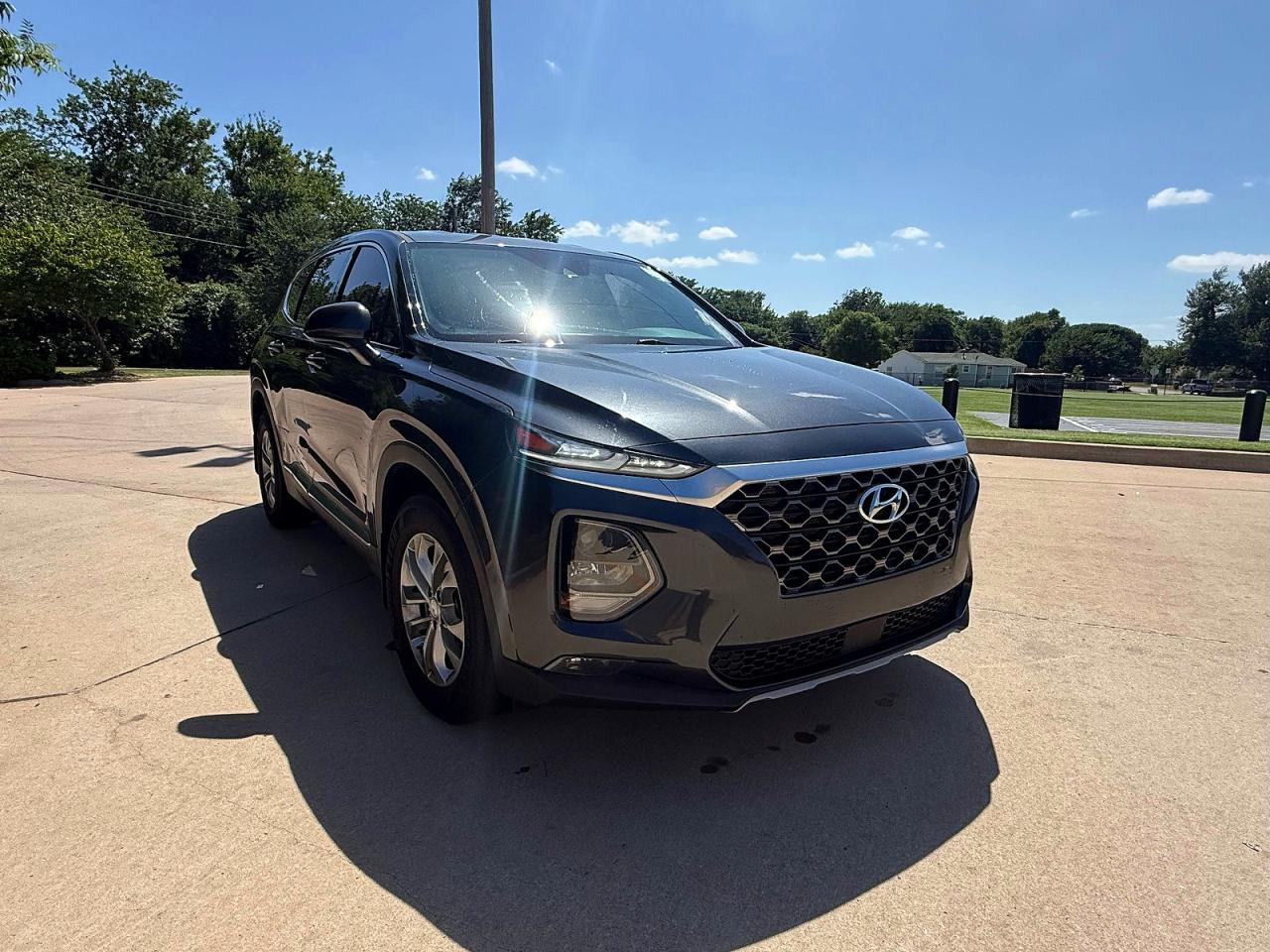 2020 Hyundai Santa Fe SEL, VIN 5NMS33AD4LH197293 — Фото с аукциона
