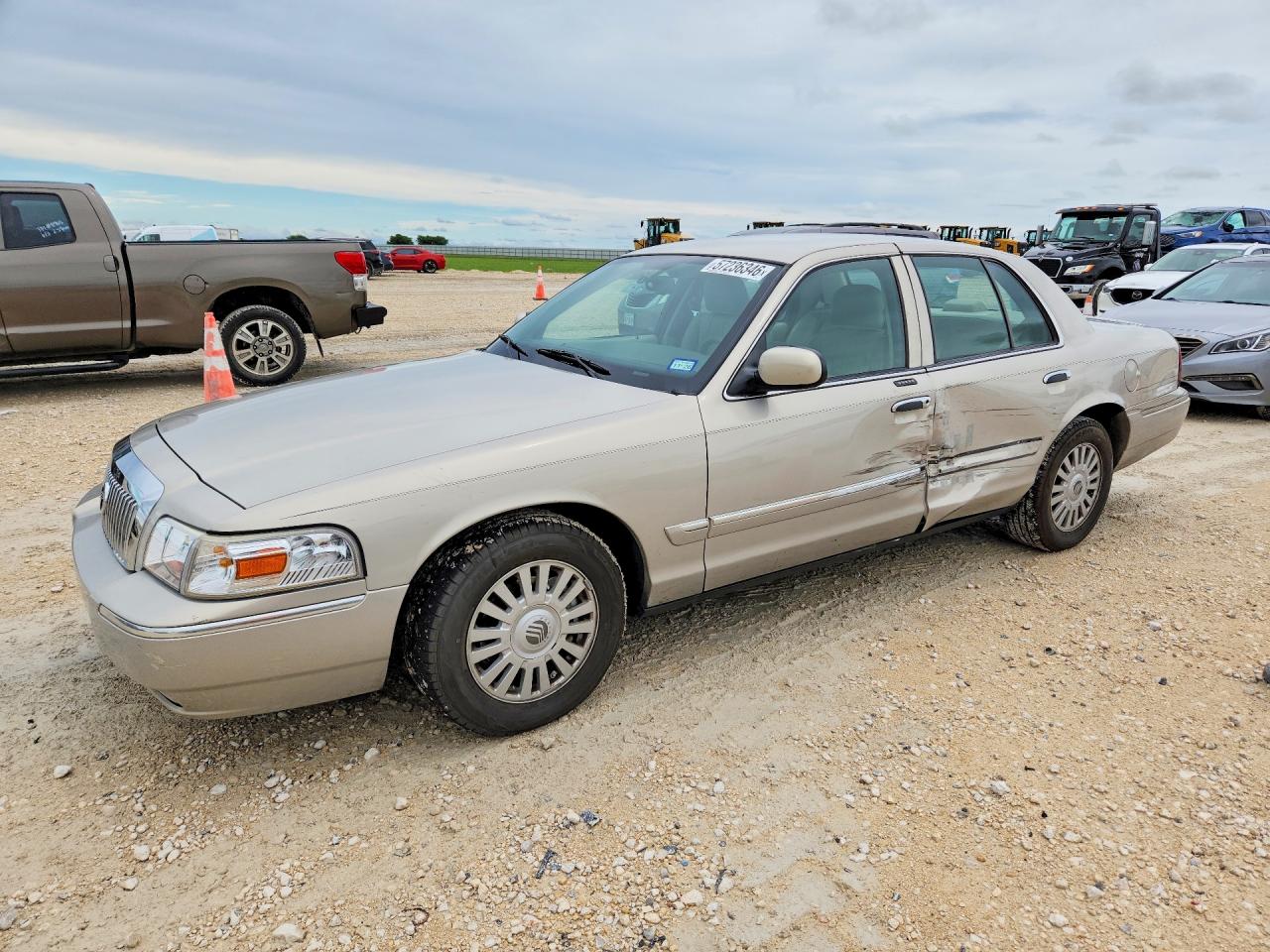 2008 Mercury Grand Marquis LS, VIN 2MEFM75VX8X628994 — Side