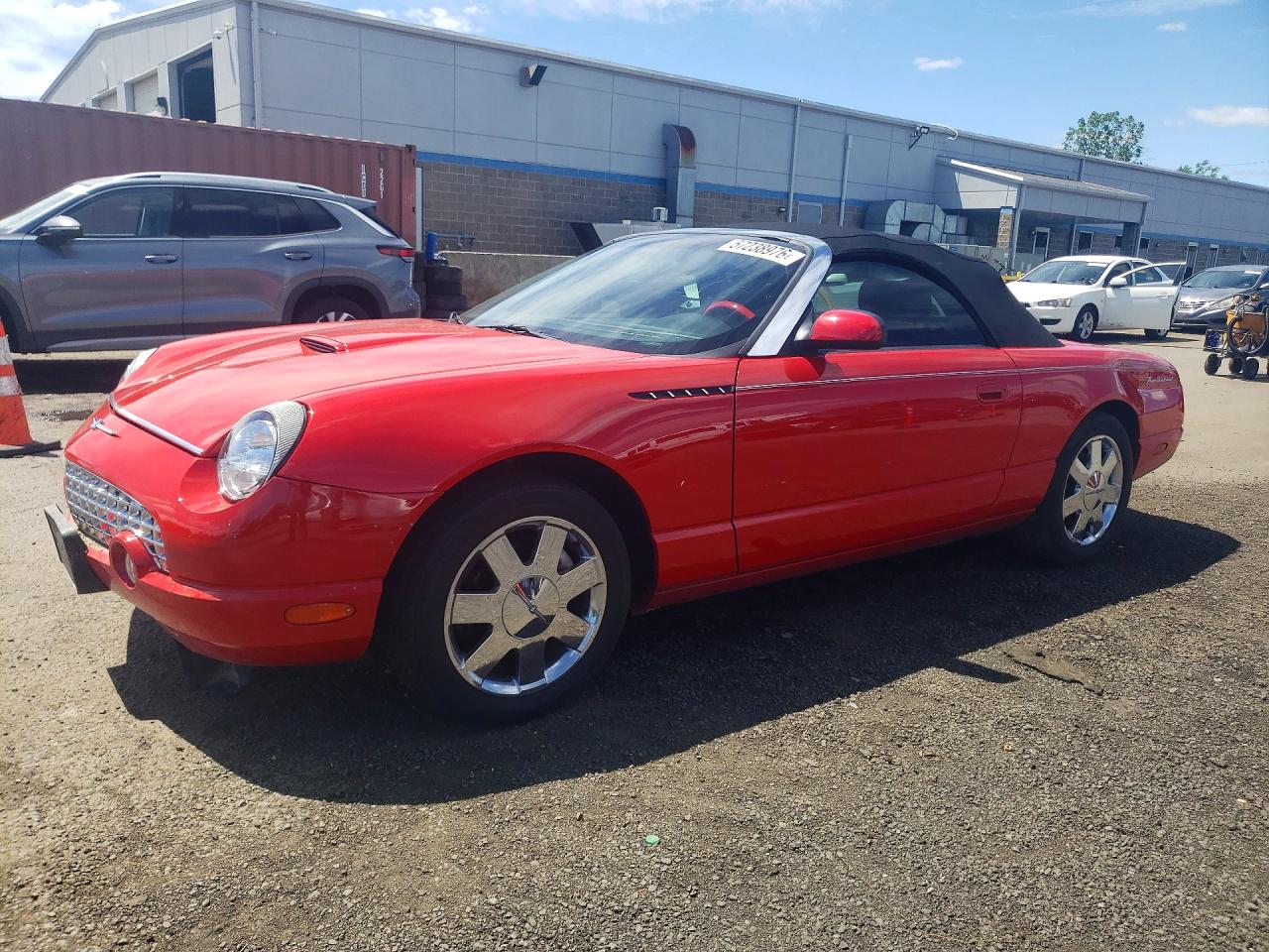 2002 Ford Thunderbird Hardtop Premium, VIN 1FAHP60A62Y122480 — Перед