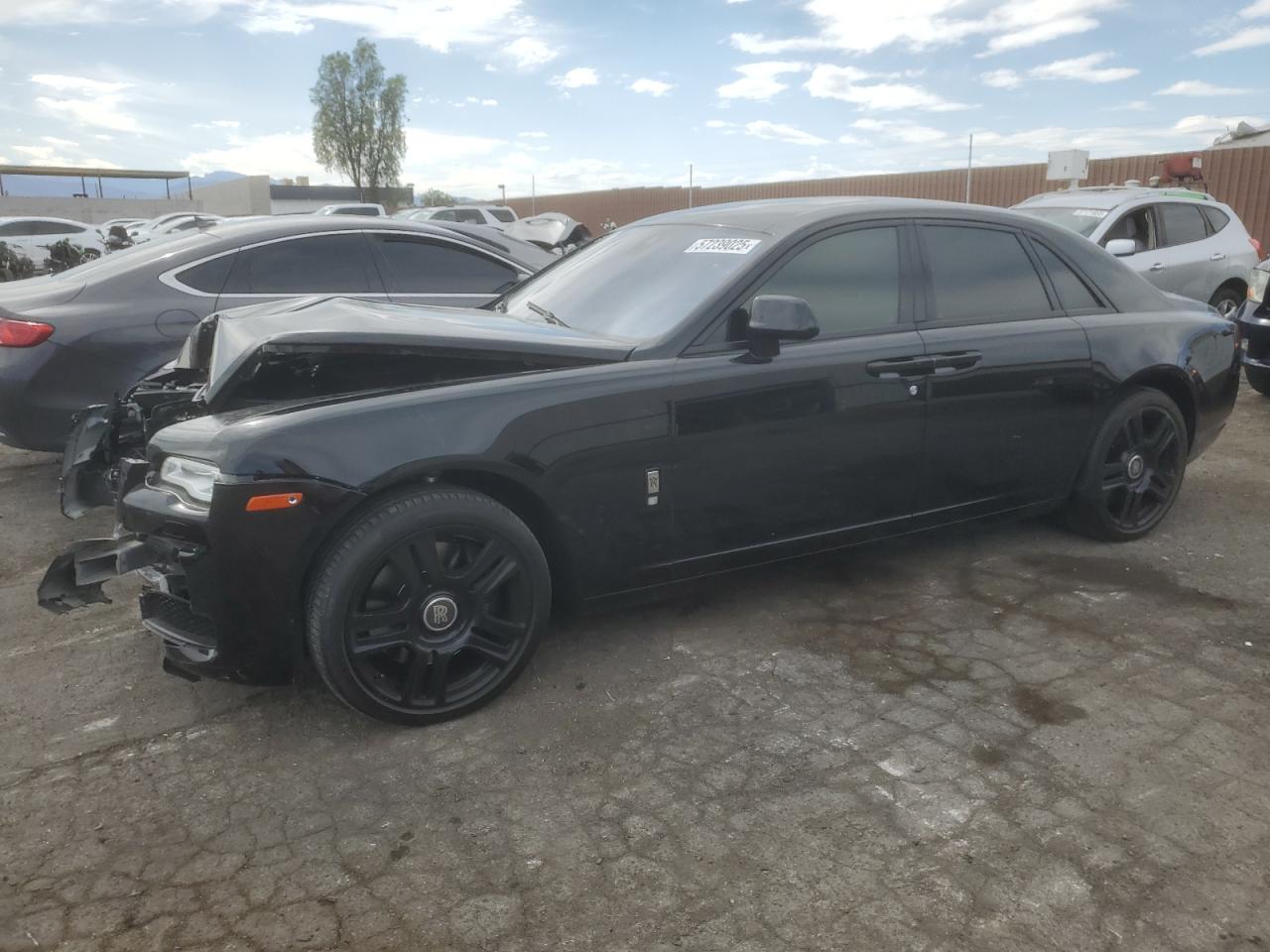 2017 Rolls-Royce Ghost, VIN SCA664S59HUX54079 — Front end