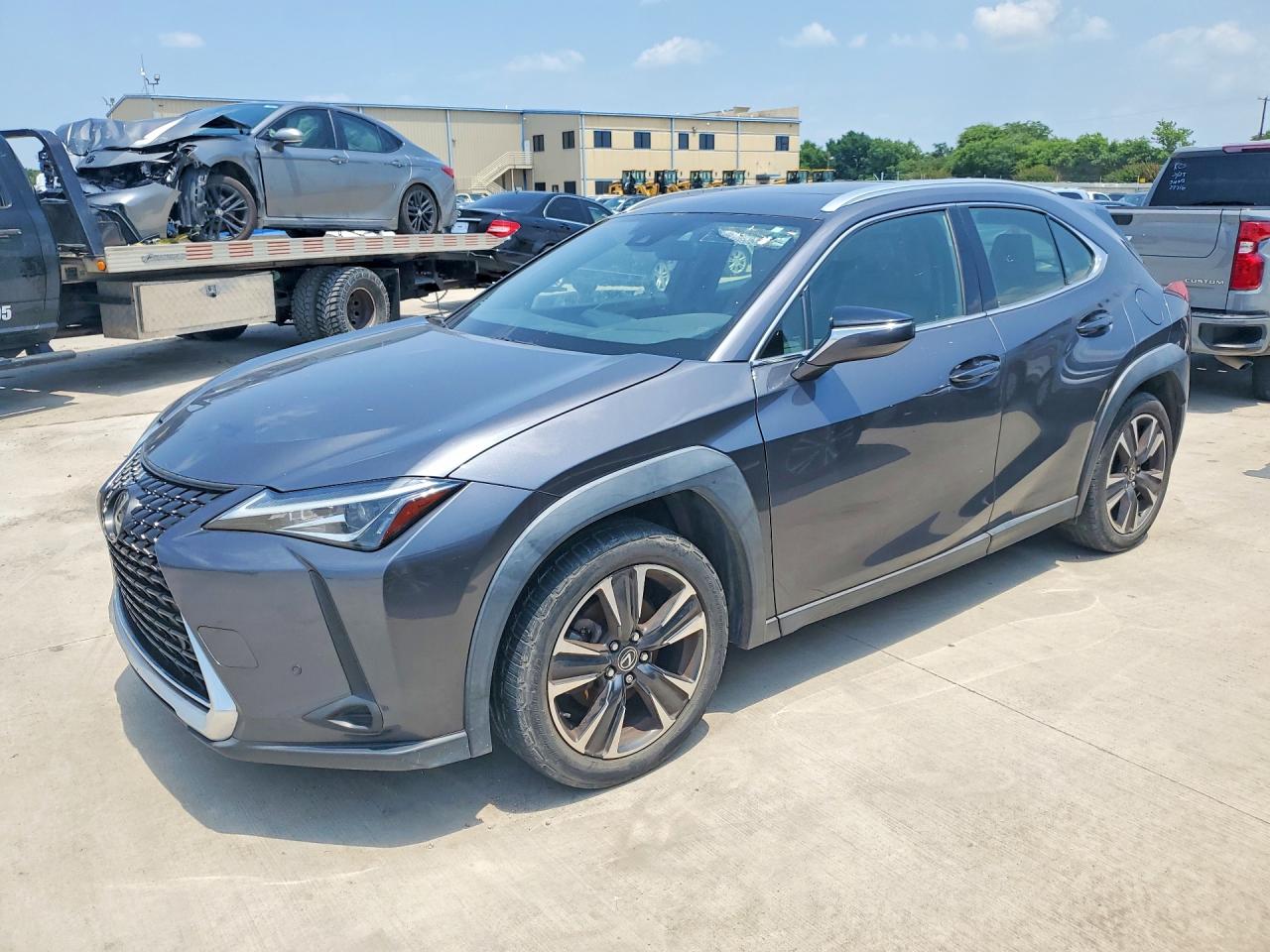 2022 Lexus UX 200, VIN JTHX3JBH0N2049479 — Зад