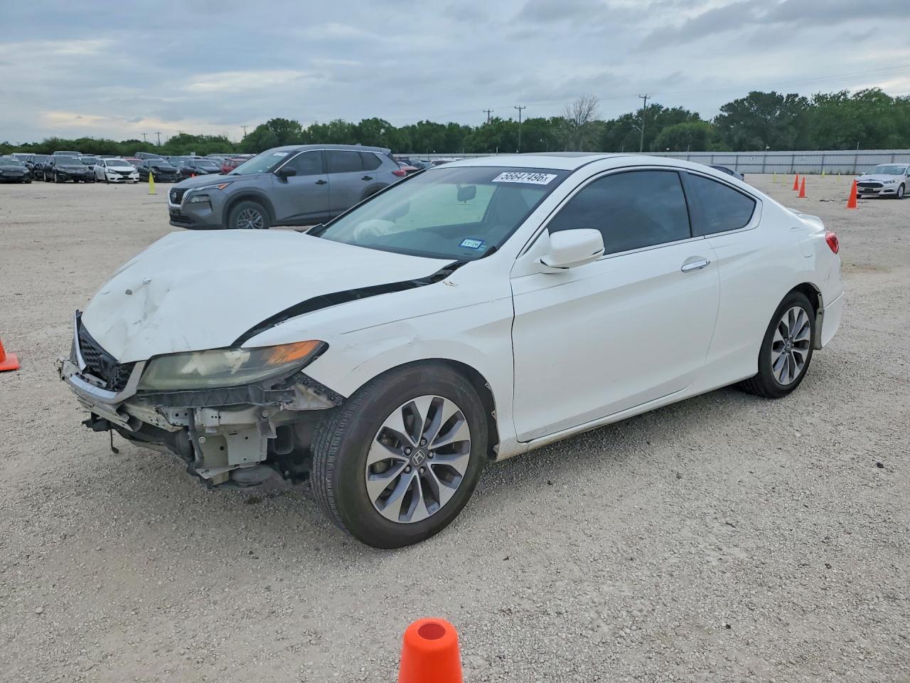 2013 Honda Accord EX, VIN 1HGCT1B71DA005231 — Front end