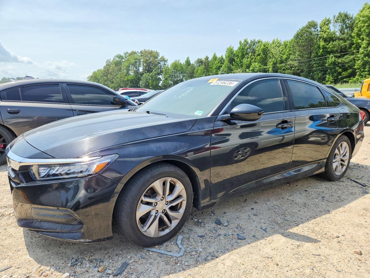 2018 Honda Accord LX, VIN 1HGCV1F13JA058184 — Пожар в салоне