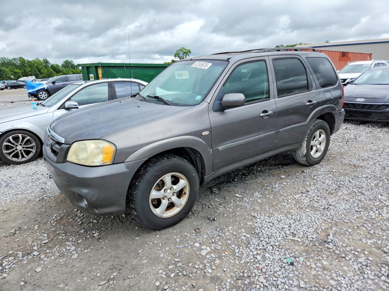 2006 Mazda Tribute S, VIN 4F2YZ04166KM03490 — Зад