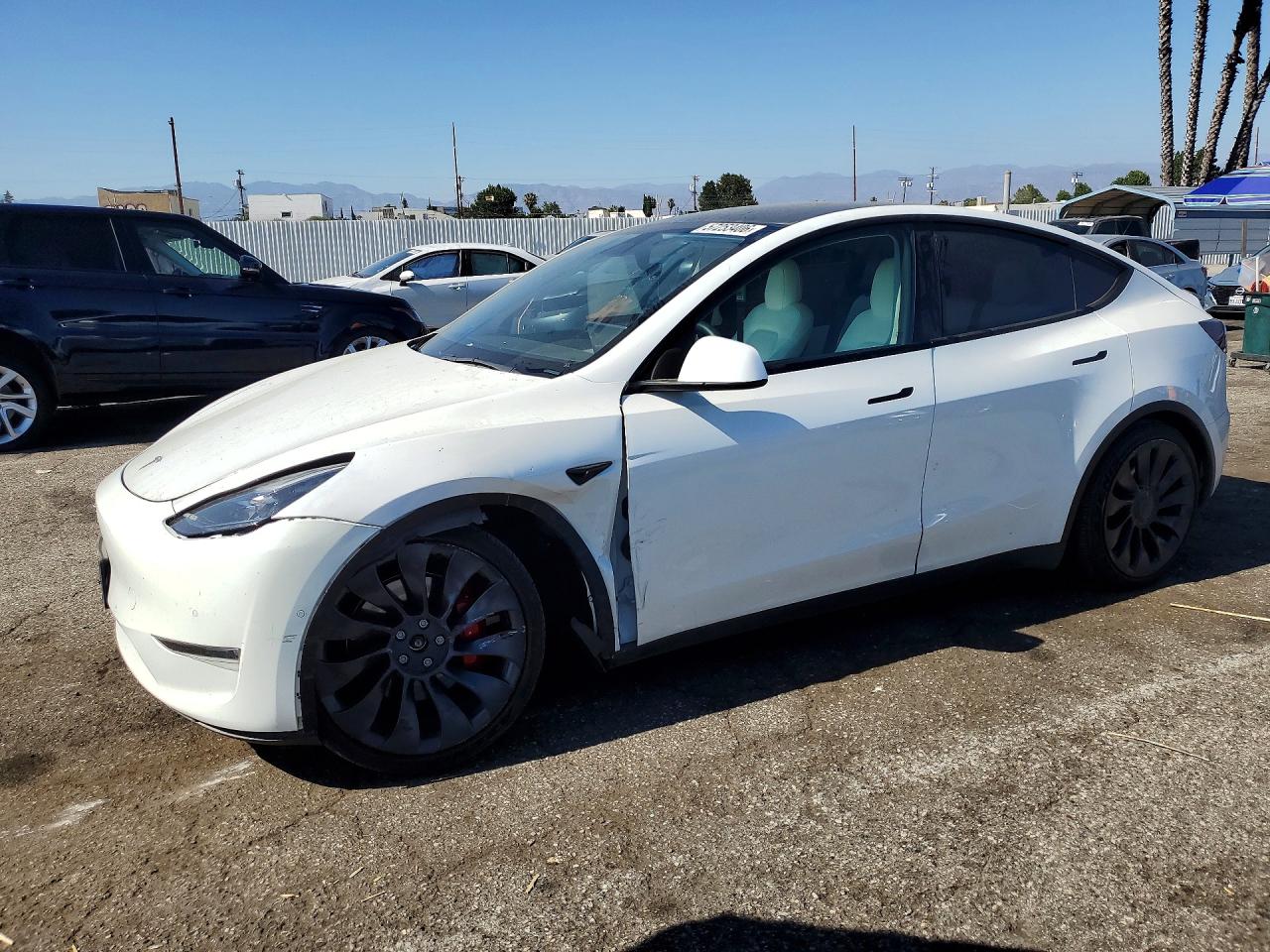 2021 Tesla Model Y Performance, VIN 5YJYGDEF4MF240078 — Front end
