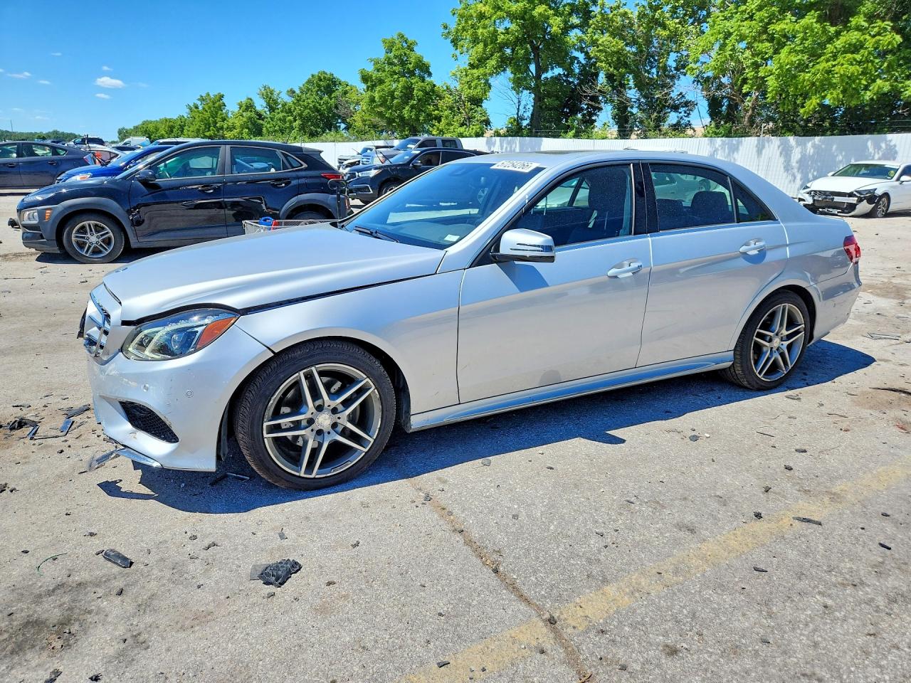 2016 Mercedes-Benz E 350 Sport, VIN WDDHF8JB8GB254303 — Front end