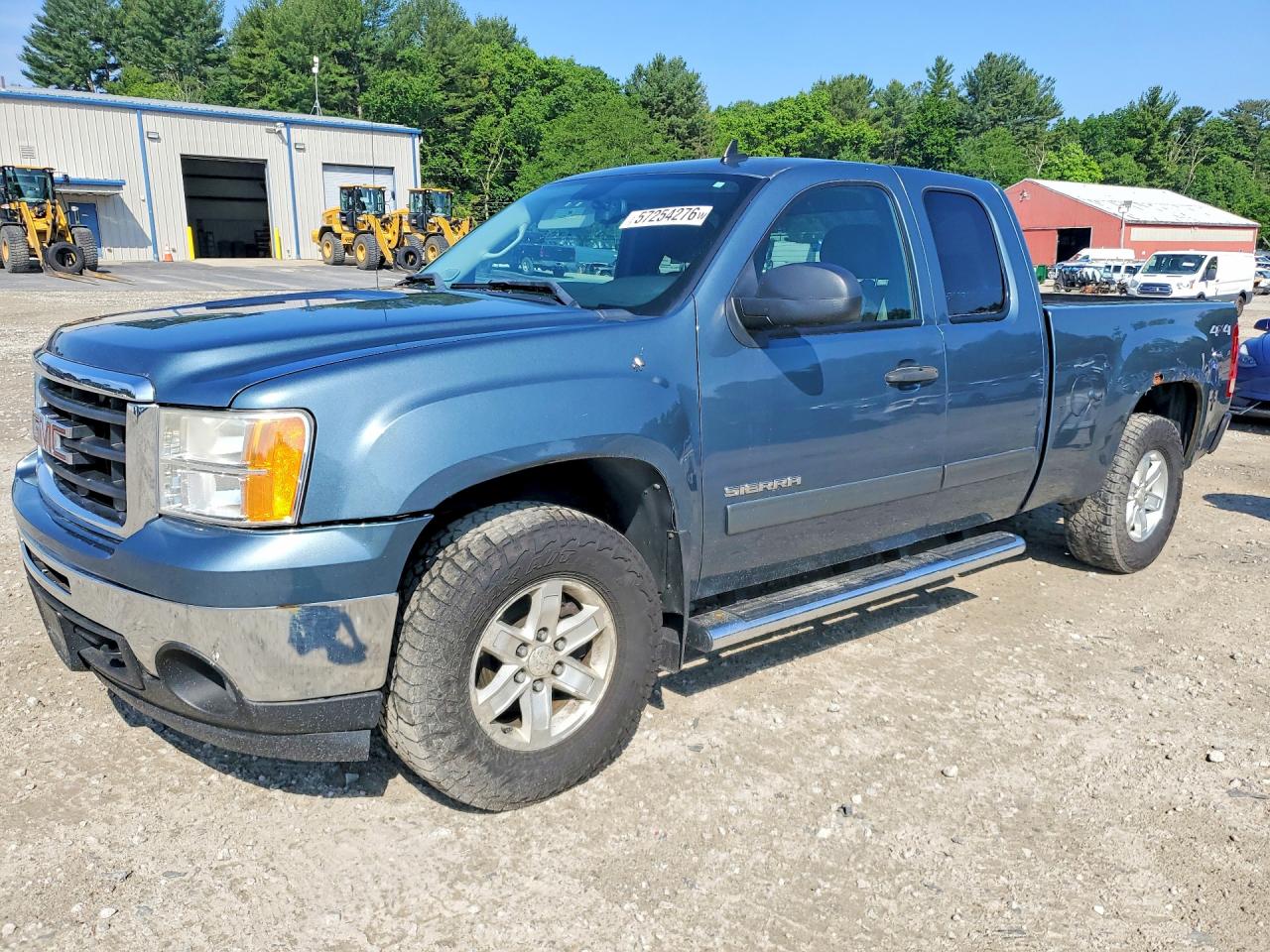 2011 GMC Sierra 1500 SLE, VIN 1GTR2VE30BZ419868 — Minor dents and scratches
