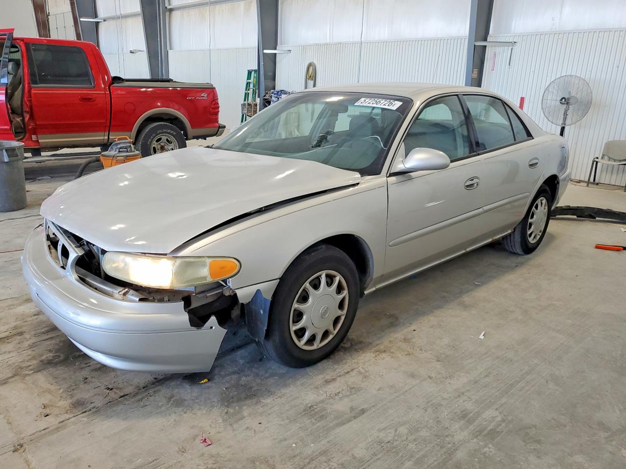 2005 Buick Century Custom, VIN 2G4WS52J651151620 — Перед