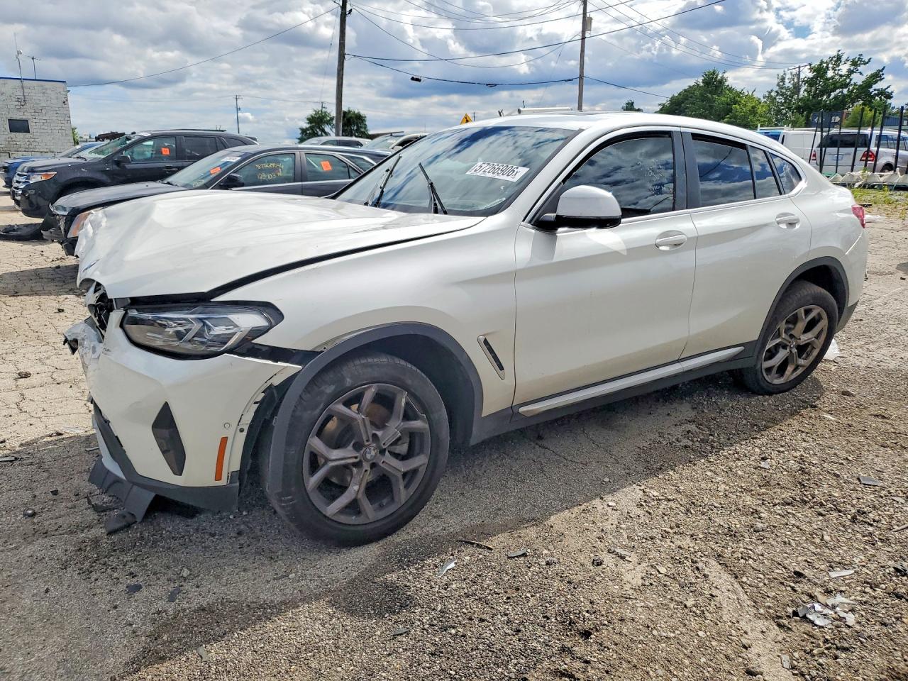 2022 BMW X4 xDrive30i, VIN 5UX33DT02N9J82003 — Front end