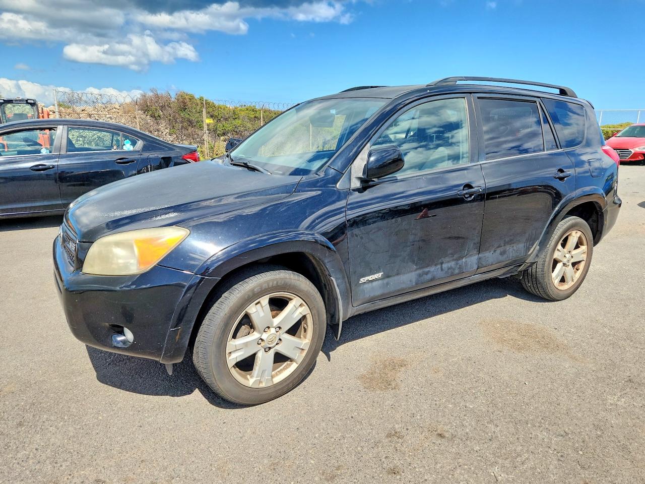 2007 Toyota RAV4 Sport, VIN JTMZK32V776006588 — Side