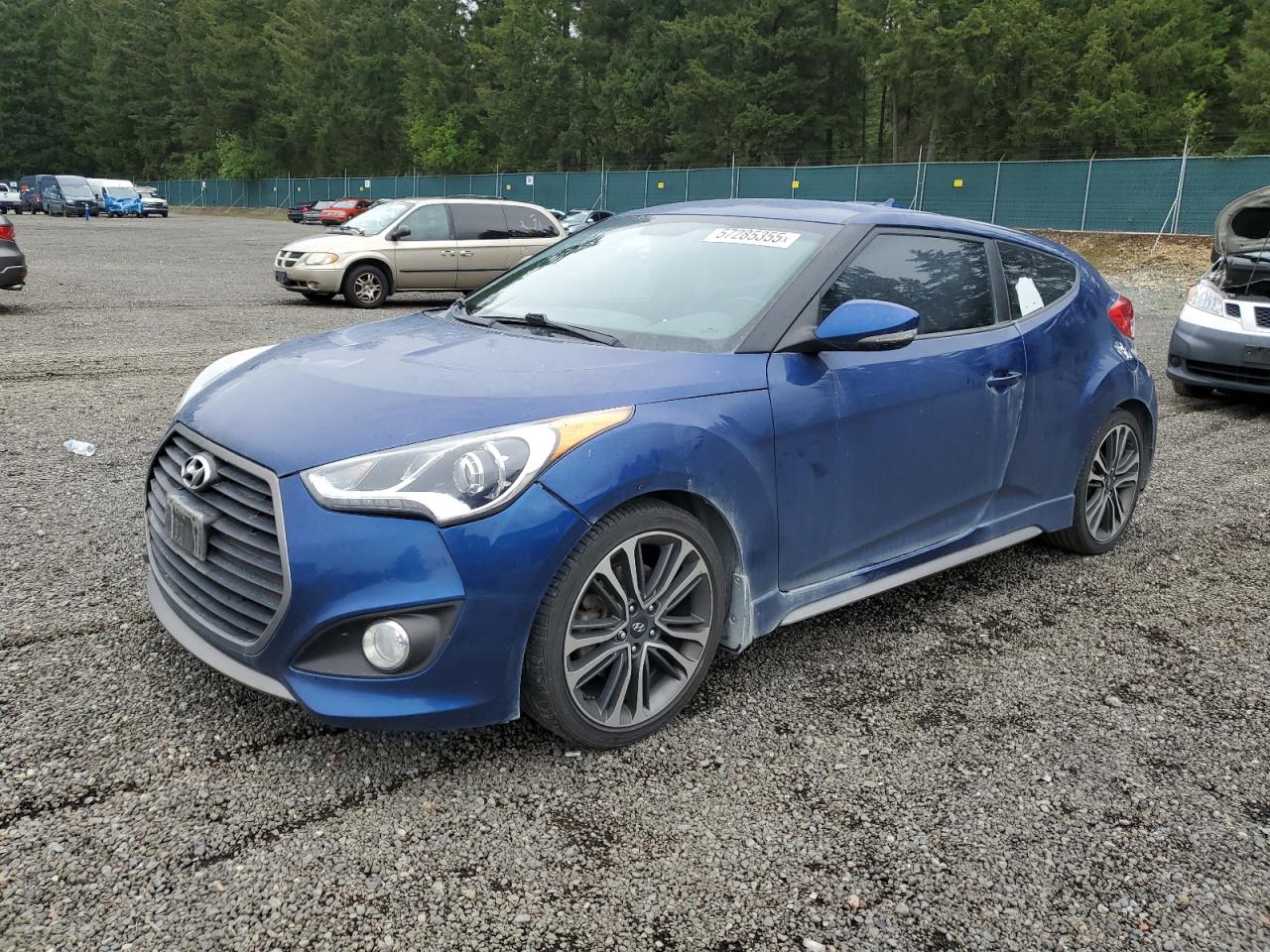 2016 Hyundai Veloster Turbo, VIN KMHTC6AE1GU292144 — Rear end