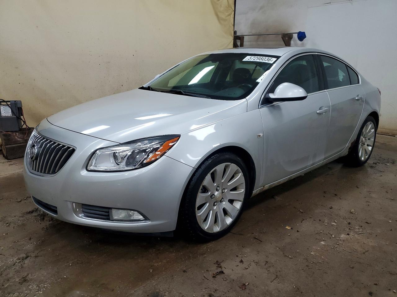 2011 Buick Regal CXL Turbo TO7, VIN W04G15GV8B1106522 — Front end