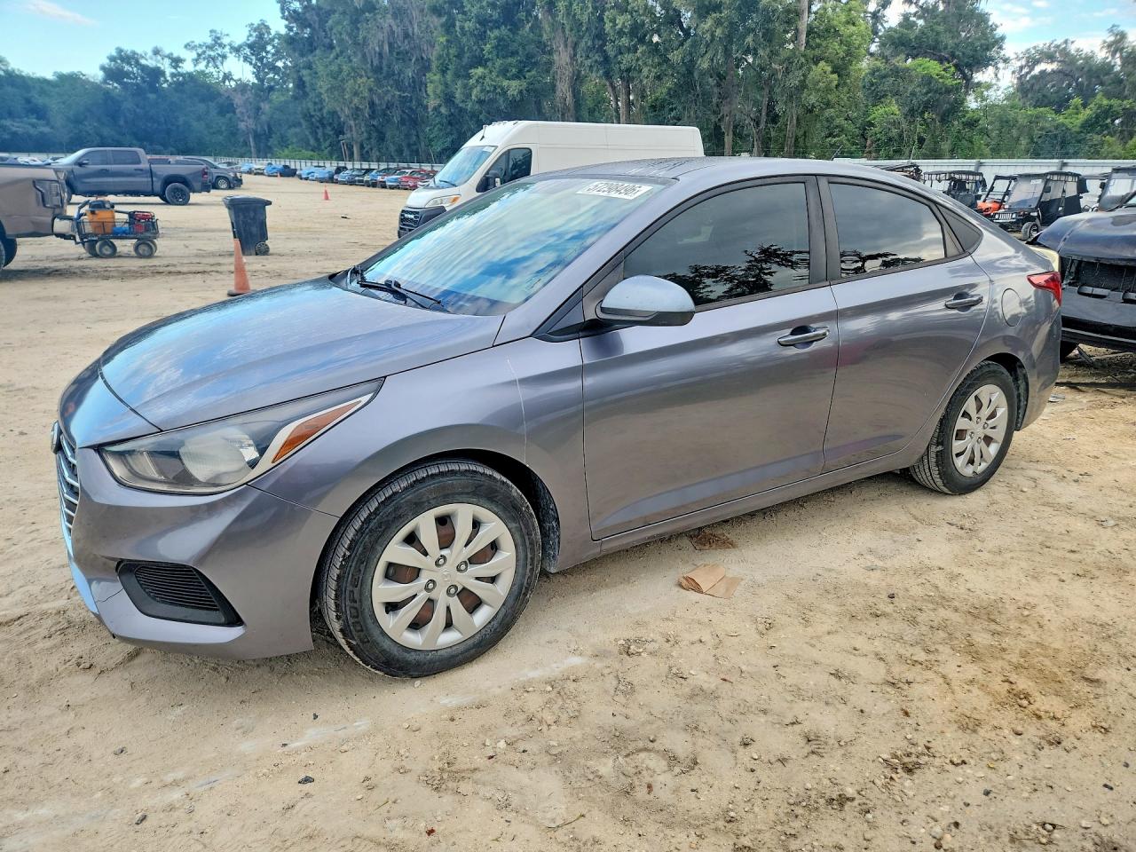 2020 Hyundai Accent SE, VIN 3KPC24A62LE106396 — Side