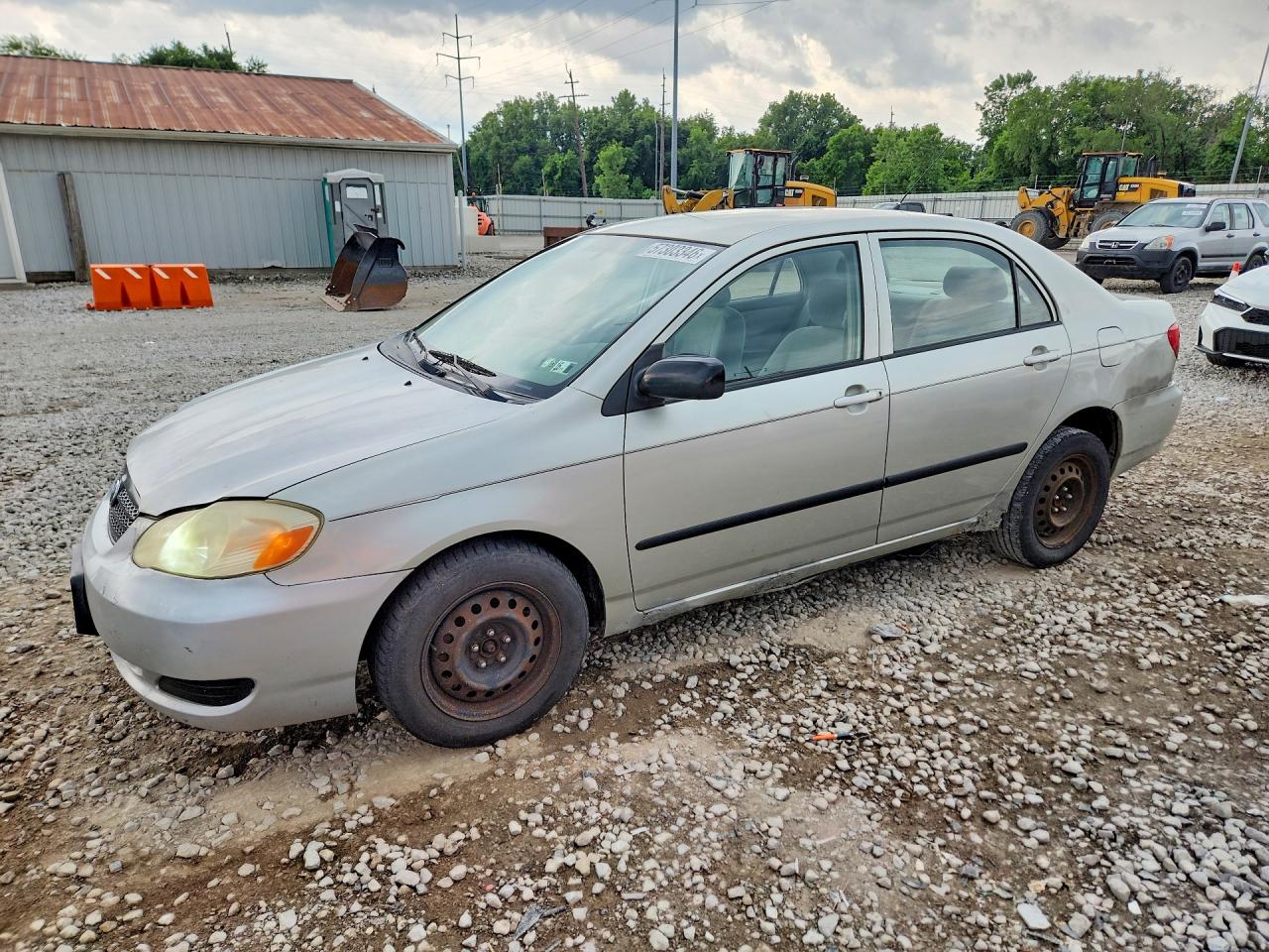 2004 Toyota Corolla LE, VIN JTDBR32E442021422 — Front end