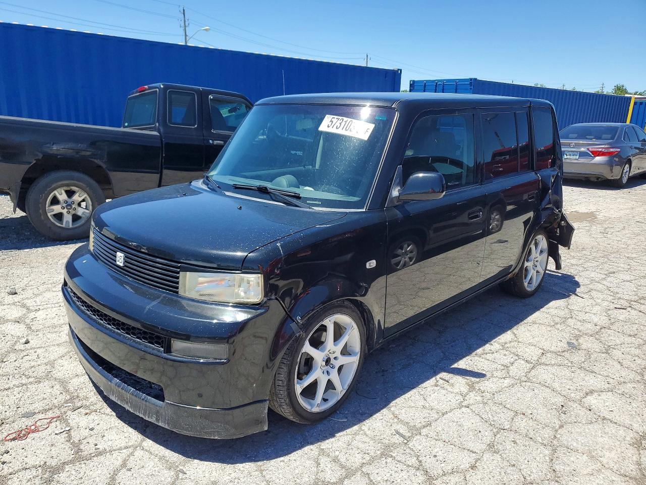 2005 Scion xB, VIN JTLKT324054008749 — Rear end