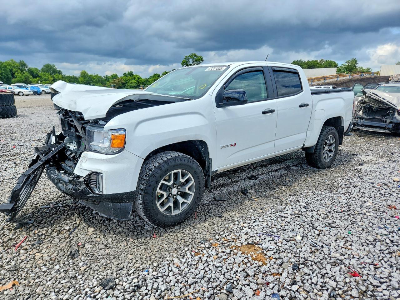 2022 GMC Canyon 4WD AT4, VIN 1GTG6FEN0N1191649 — Front end