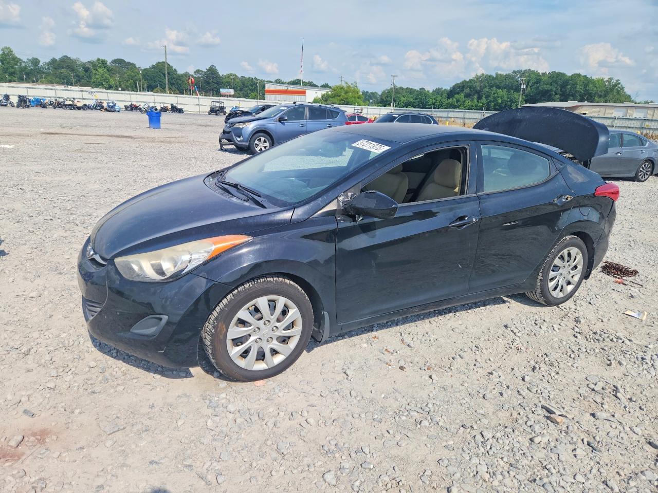 2013 Hyundai Elantra GLS, VIN 5NPDH4AE7DH193462 — Rear end