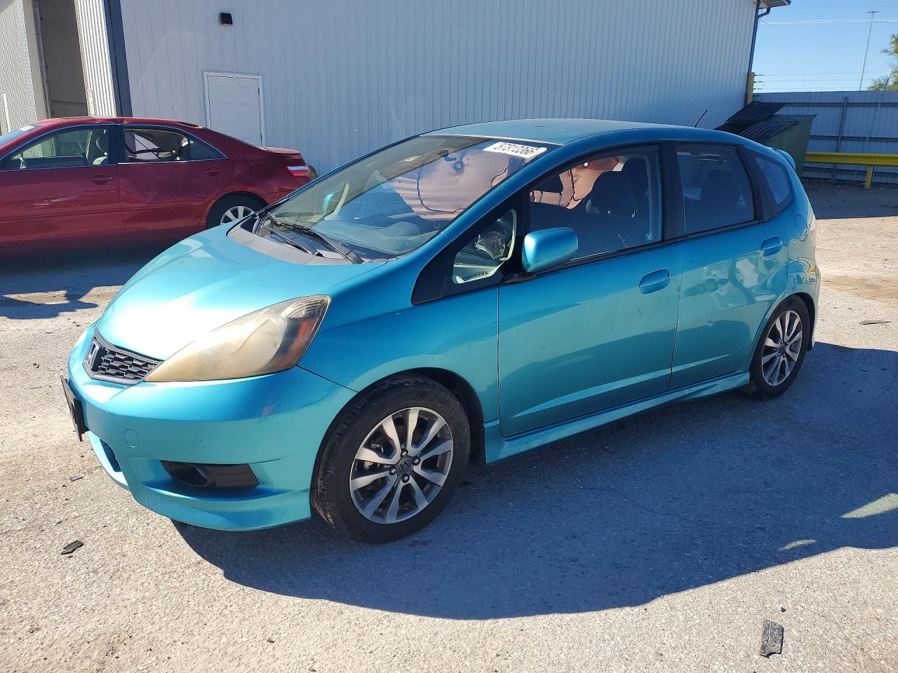 2013 Honda Fit Sport, VIN JHMGE8H50DC023523 — Rear end