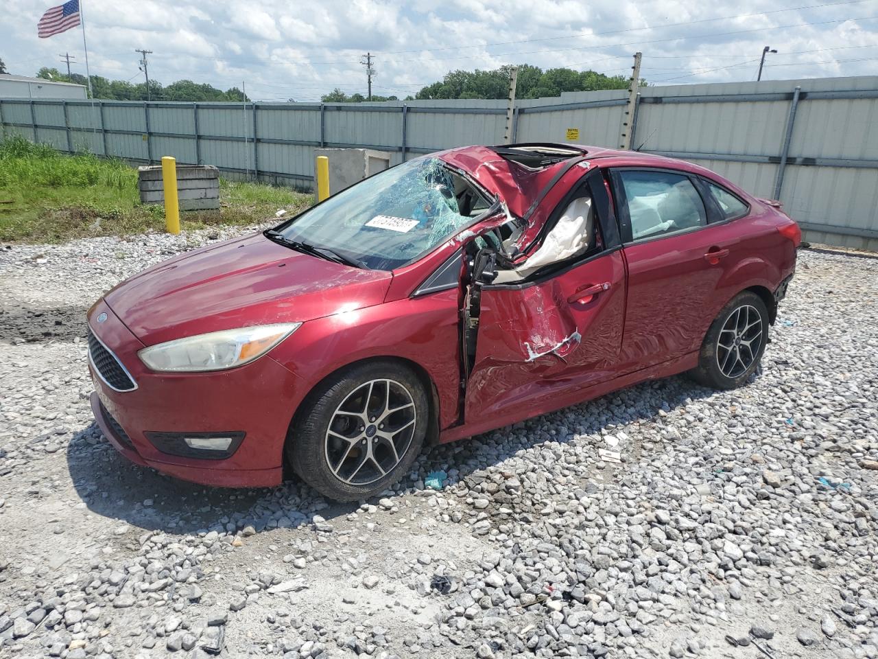 2016 Ford Focus SE, VIN 1FADP3F20GL249260 — All over