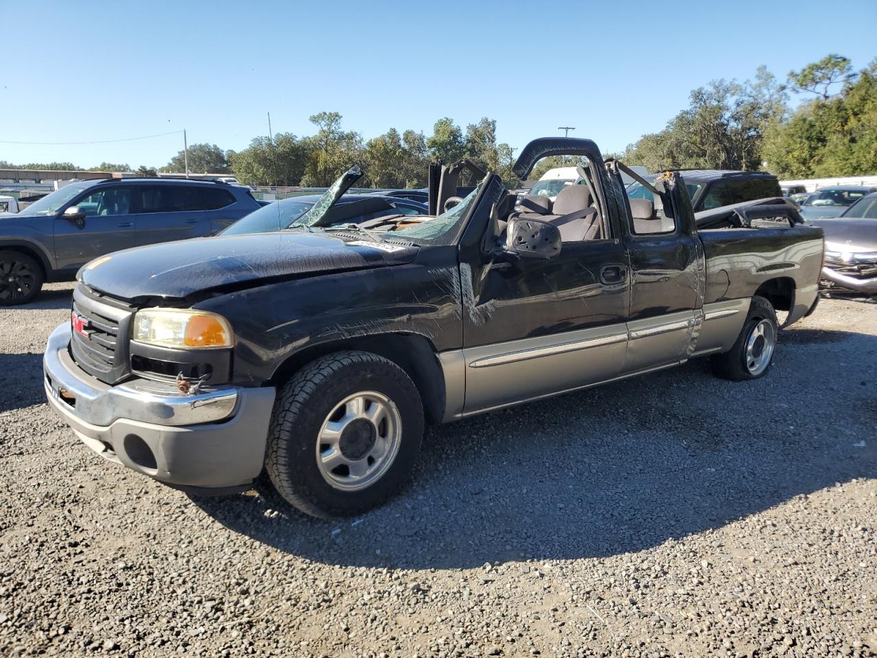 2001 GMC Sierra 1500 SLE, VIN 2GTEC19V111318085 — Бок