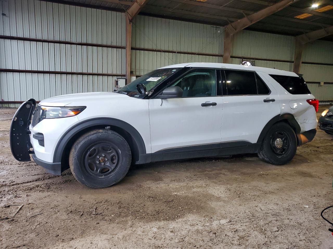 2023 Ford Police Interceptor Utility, VIN 1FM5K8ABXPGB55764 — Rear end