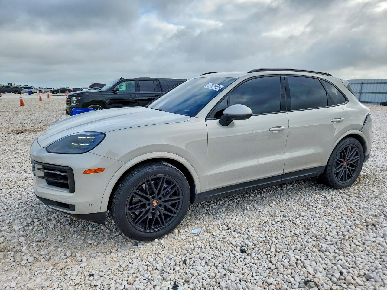 2025 Porsche Cayenne, VIN WP1AA2AY7SDA02792 — Rear end