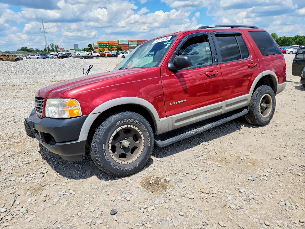 2002 Ford Explorer XLT, VIN 1FMZU73E02ZA50872 — Front end