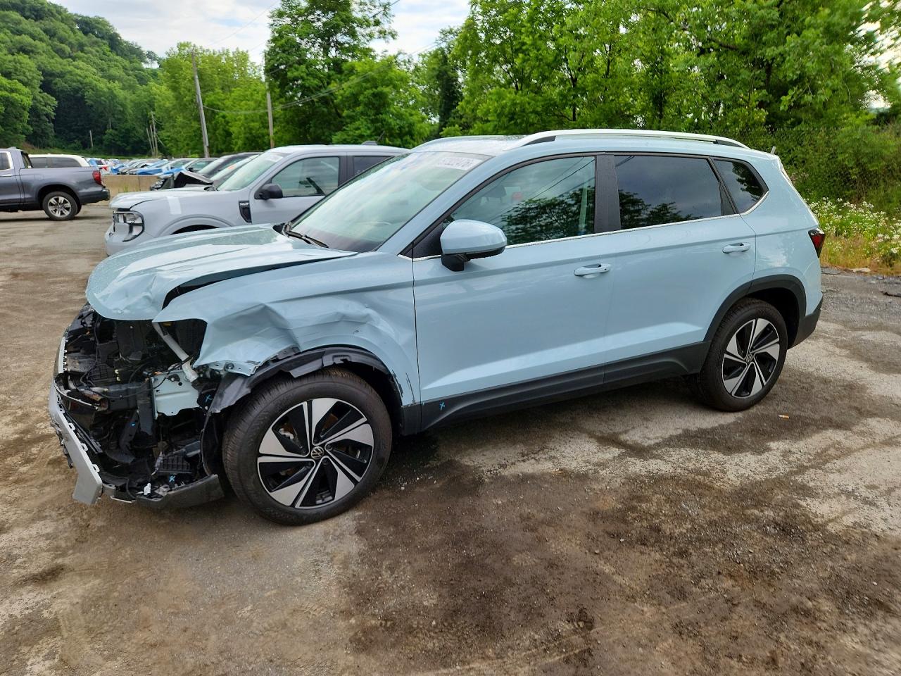 2026 Volkswagen Taos SE, VIN 3VVVC7B27TM016378 — Front end