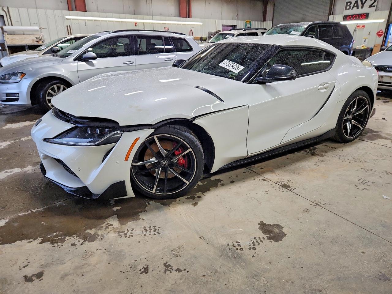 2021 Toyota Supra Premium, VIN WZ1DB0C0XMW042199 — Front end