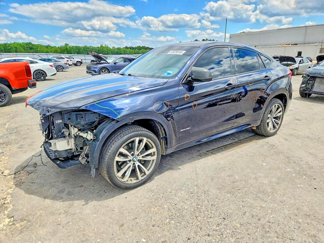 2015 BMW X6 xDrive35i, VIN 5UXKU2C55F0F94823 — Front end
