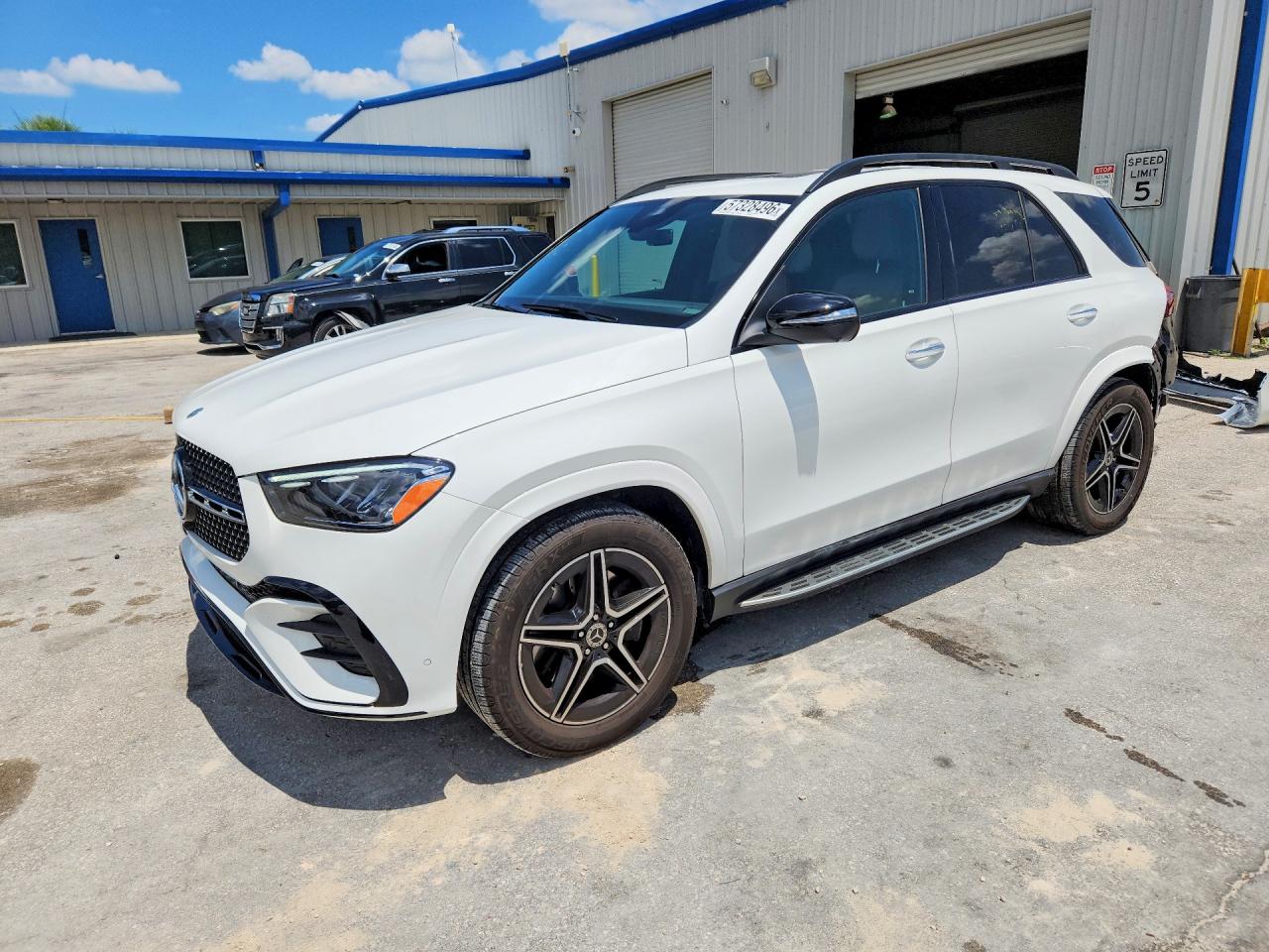 2025 Mercedes-Benz GLE 350, VIN 4JGFB4EB0SB465306 — Rear end