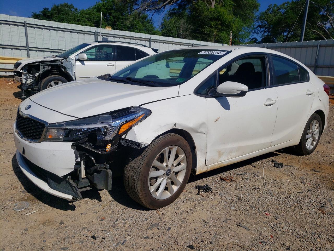 2017 Kia Forte S, VIN 3KPFL4A72HE036151 — Front end